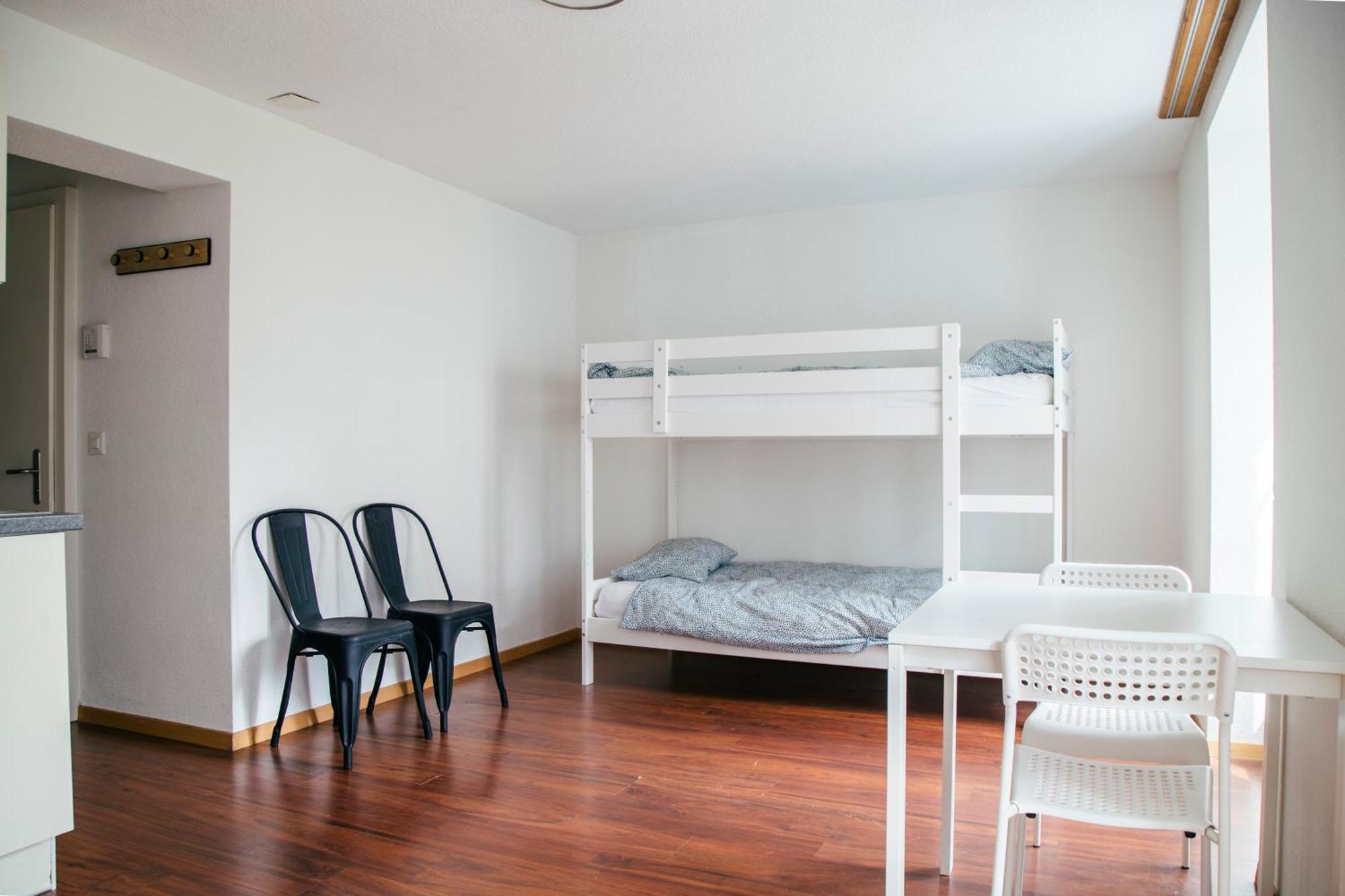 Nimbuzzz Apartments Unterseen المظهر الخارجي الصورة
