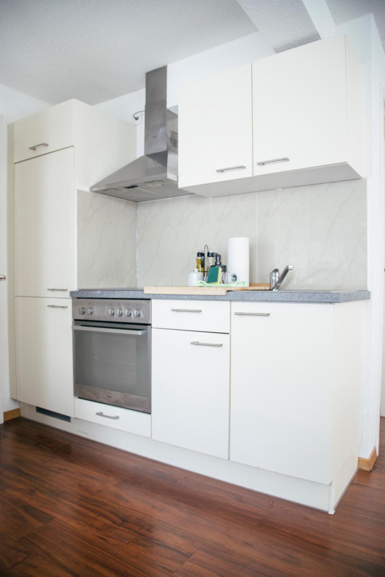 Nimbuzzz Apartments Unterseen الغرفة الصورة