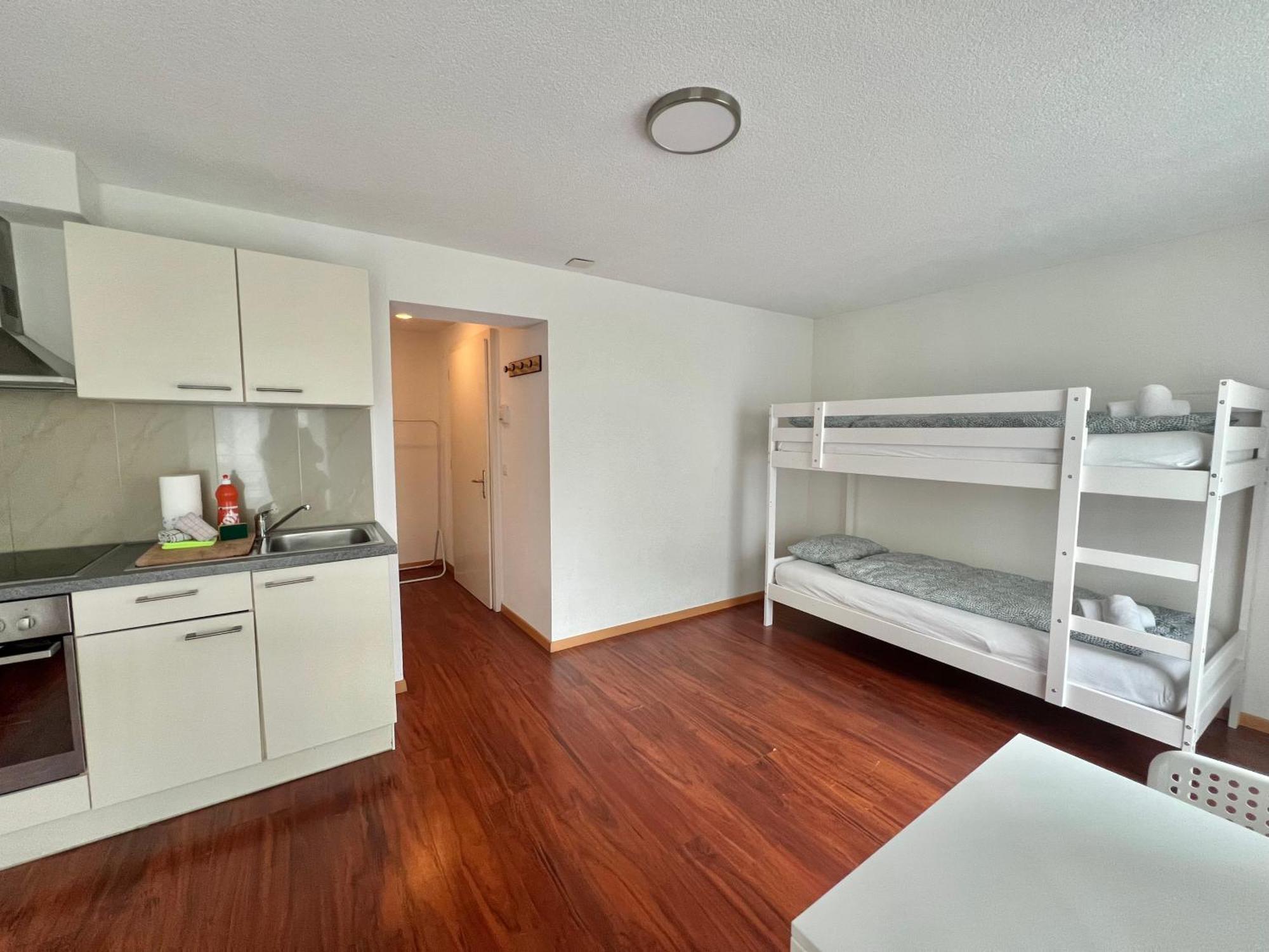 Nimbuzzz Apartments Unterseen الغرفة الصورة